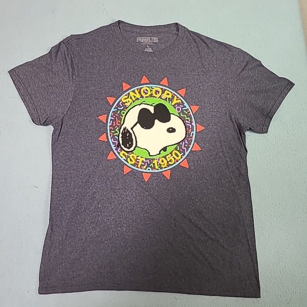 Peanuts Dog Snoopy with Sunglasses USA T-shirt L est. 1950 Charlie Brown